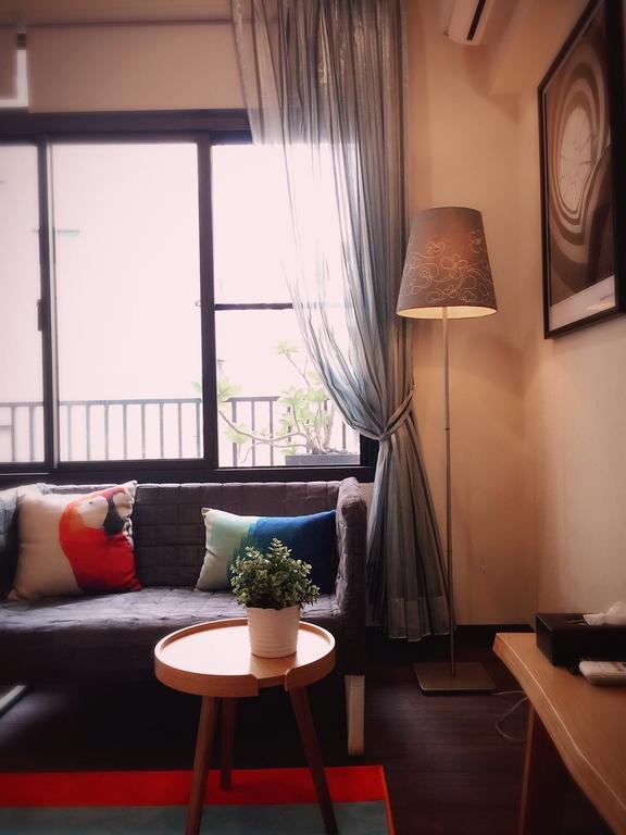 Hotel Ho.Me-Easyhouse à Tainan Extérieur photo
